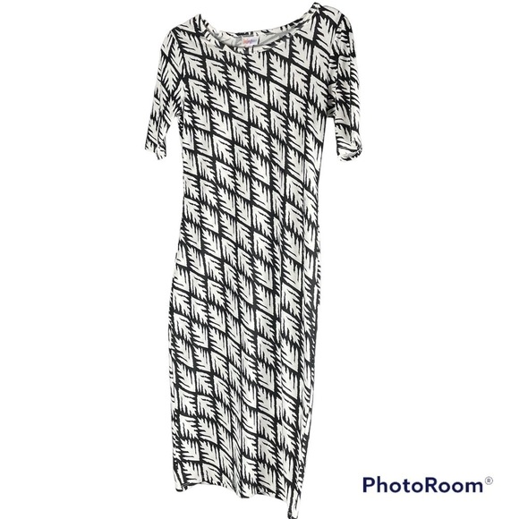 Lularoe Short Sleeved Black and White Feather Patterned Dress - Picture 1 of 7